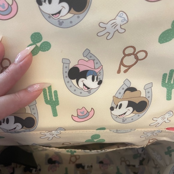 DISNEY Loungefly Western Mickey & Minnie Fringe Crossbody Bag - Picture 4 of 6